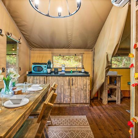 Firefly Season Glamping Hotel Sevierville Ngoại thất bức ảnh